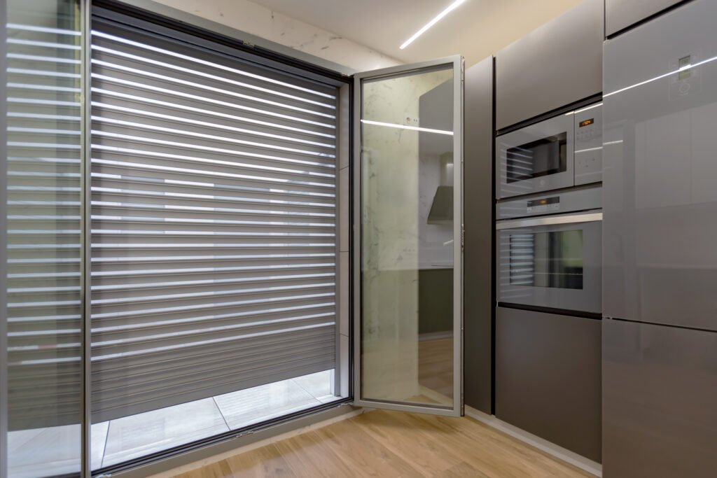 Persianas_PM-45_Vivienda_Karen_Sax_R_T7A5541