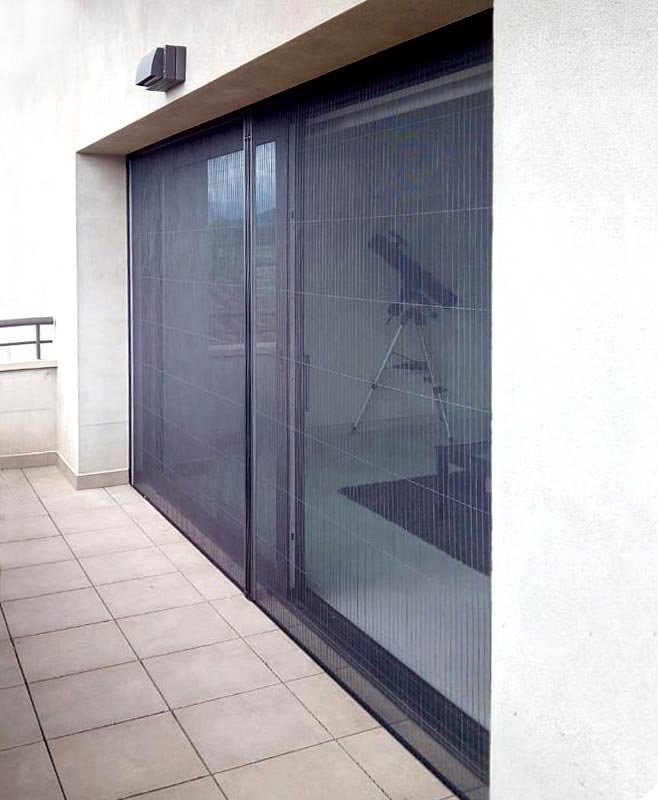 Mosquiteras correderas en Girona